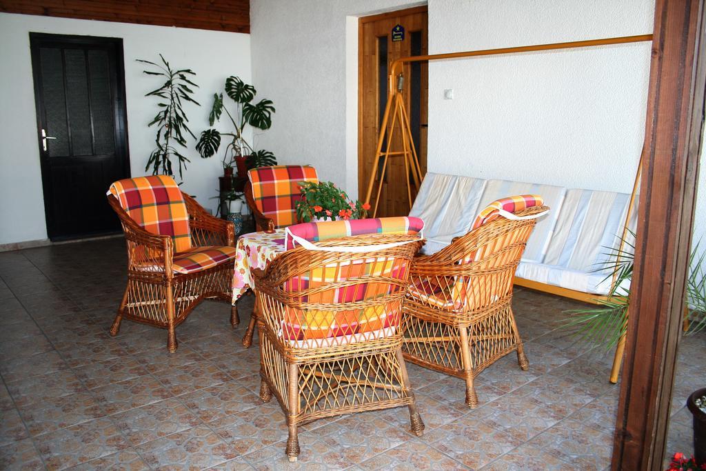 Sobe Rooms Szobák Zimmer KIS Palić Buitenkant foto